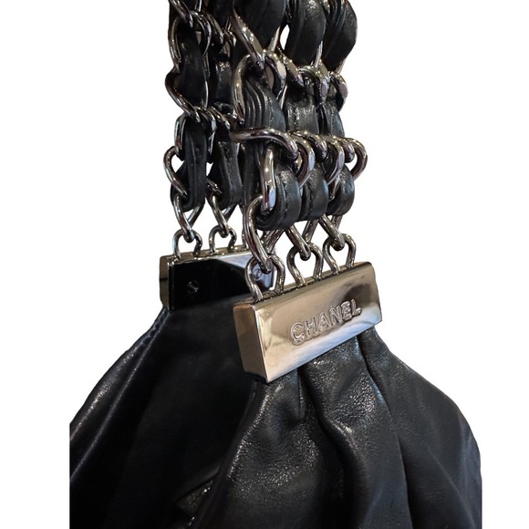 Chanel Rock and Chain Hobo - Picture 4 of 16